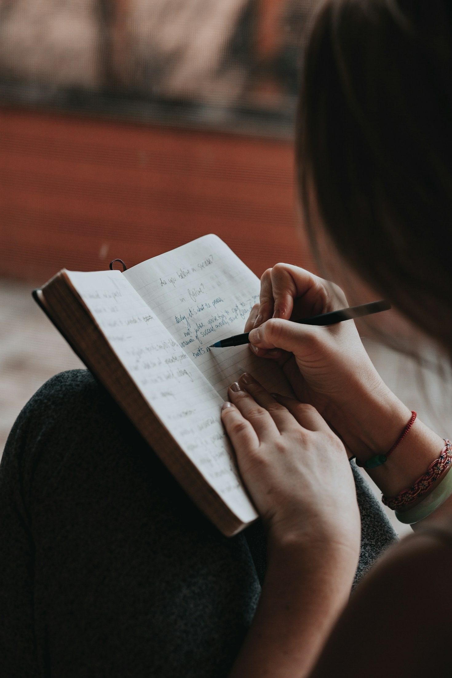 The Art of Reflecting: Personal Growth Through Journaling
